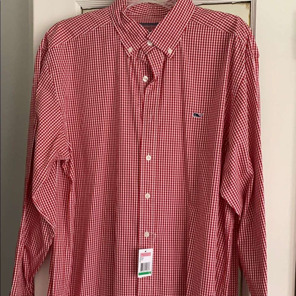 Vineyard Vines Men's Red Checkered Shirt - Size L